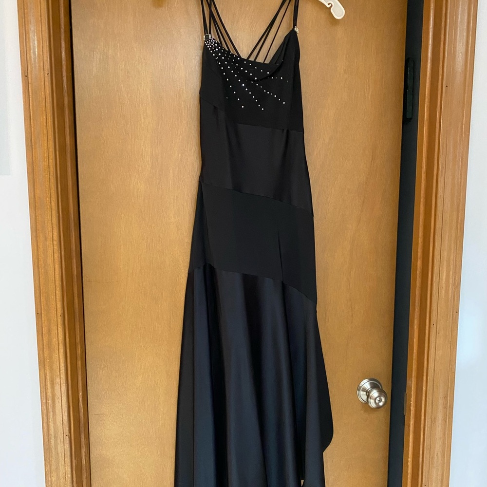 Black gown -size 4.